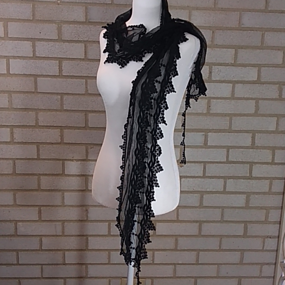Ryu Black Lace Scarf